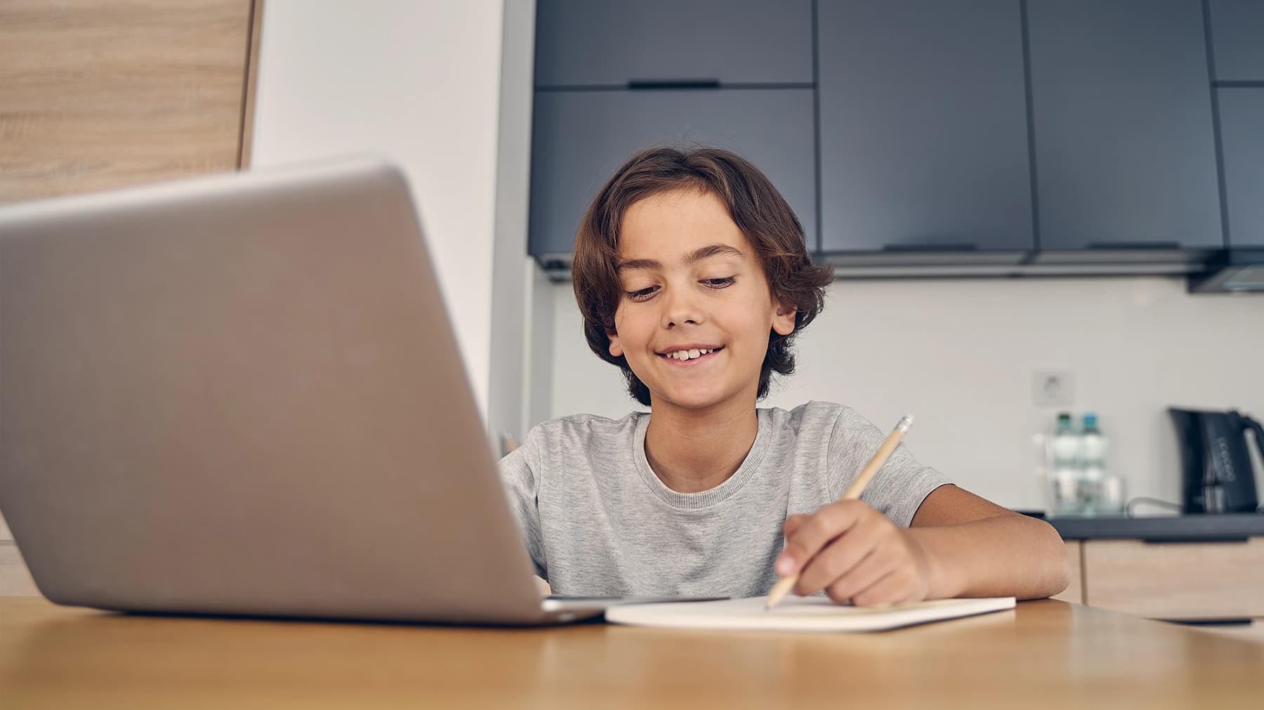 IXL vs Kumon: Which Is Best For Your Child in 2025?