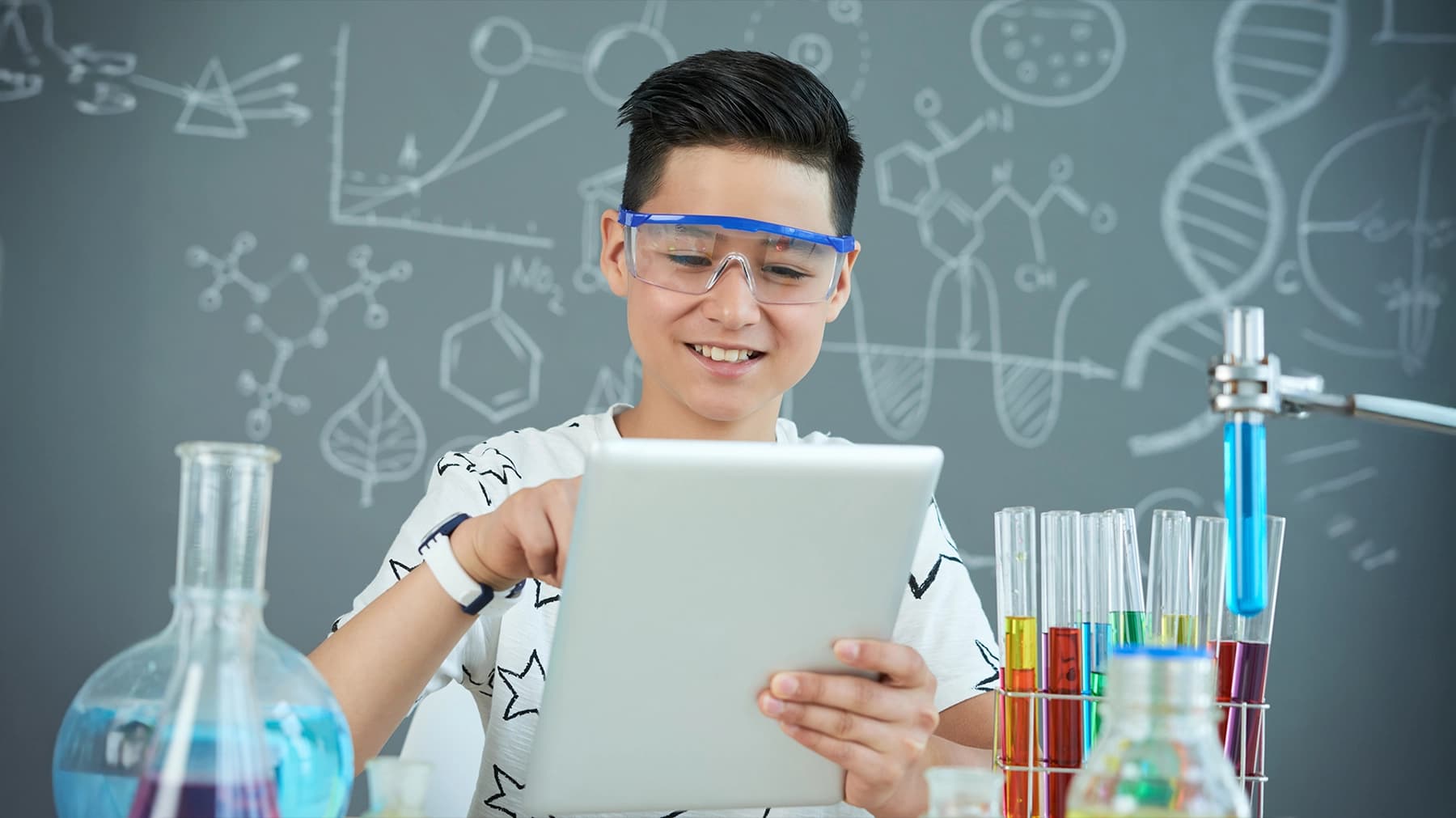 Best Online Chemistry Tutoring Services In 2025: 10 Top Brands Reviewed 