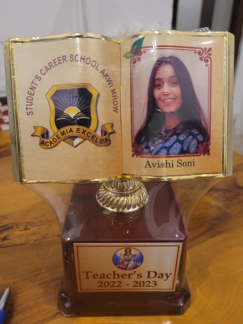 Avishi graduated from DAVV University