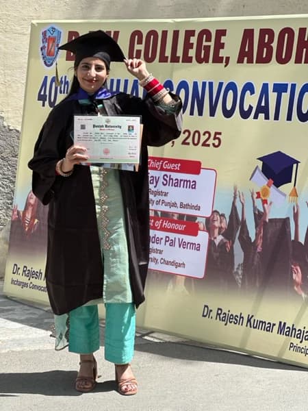 Graduation ceremony photo of Harleen  