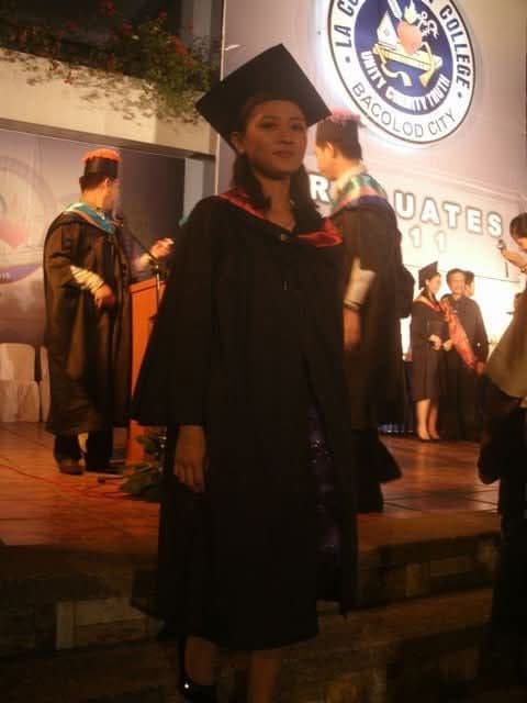 Graduation ceremony photo of Glaiza  