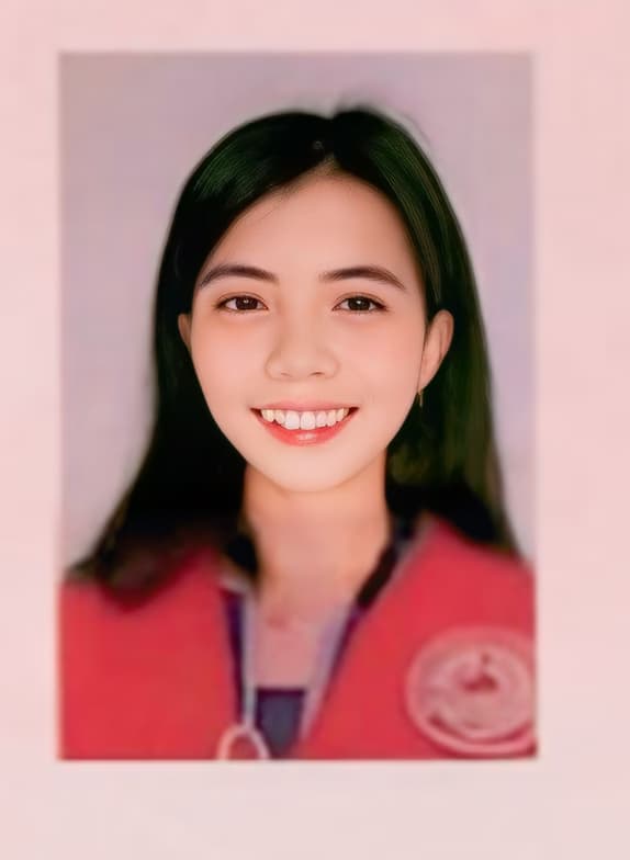 Graduation ceremony photo of Armen Joy 