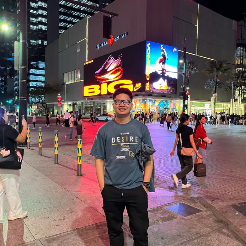 Profile photo of Valerie, English tutor at Wiingy 