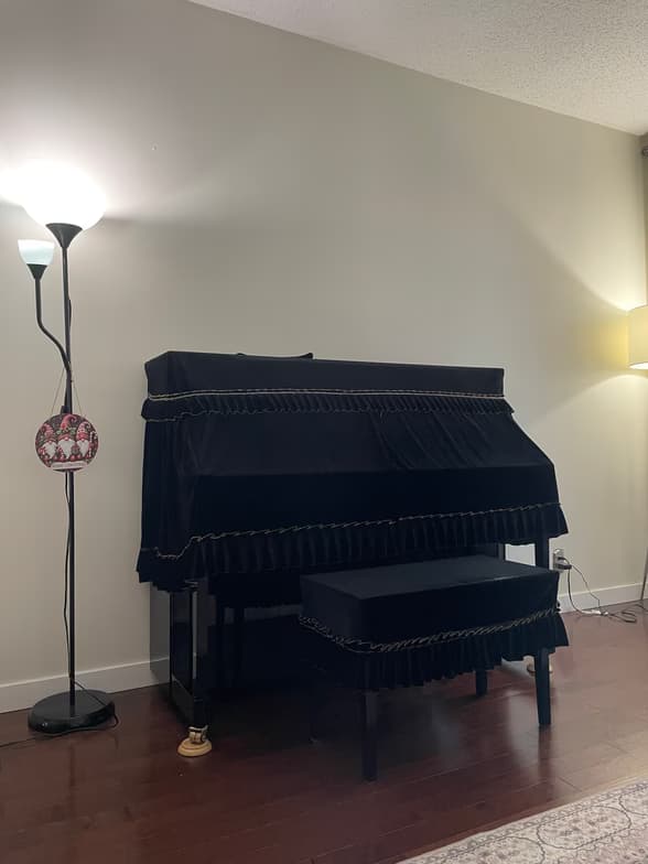 Casual photos of Nicole, Wiingy tutor 