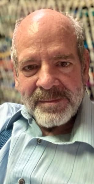 Profile photo of Ron, Piano tutor at Wiingy 