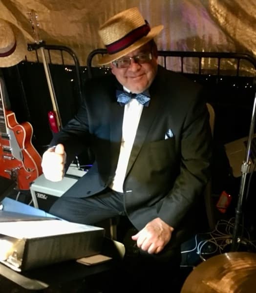 Profile photo of Ron, Piano tutor at Wiingy 