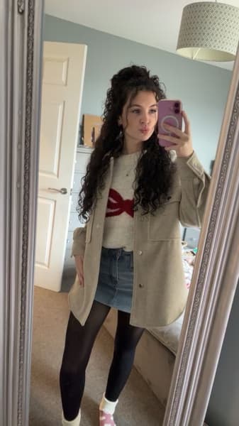 Profile photo of Mollie , Singing tutor at Wiingy 