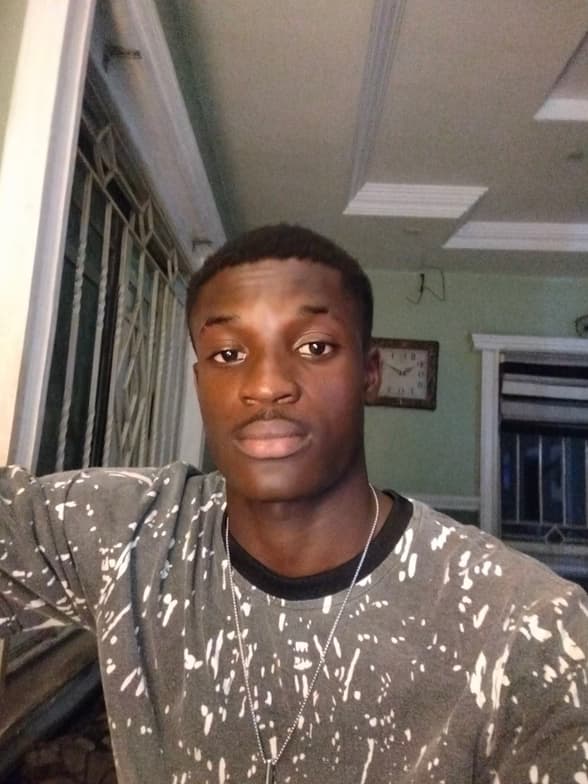 Profile photo of Solomon , English tutor at Wiingy 