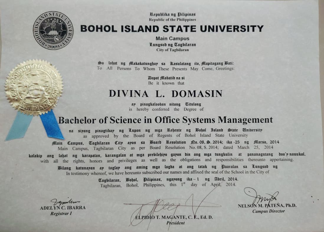 Verified degree or teaching certification of Divina 