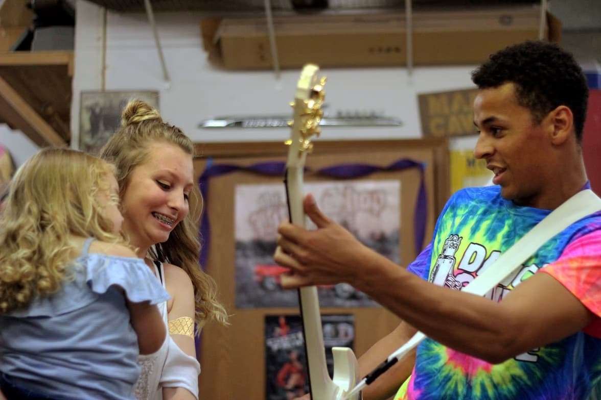 Alexander conducting a lesson 