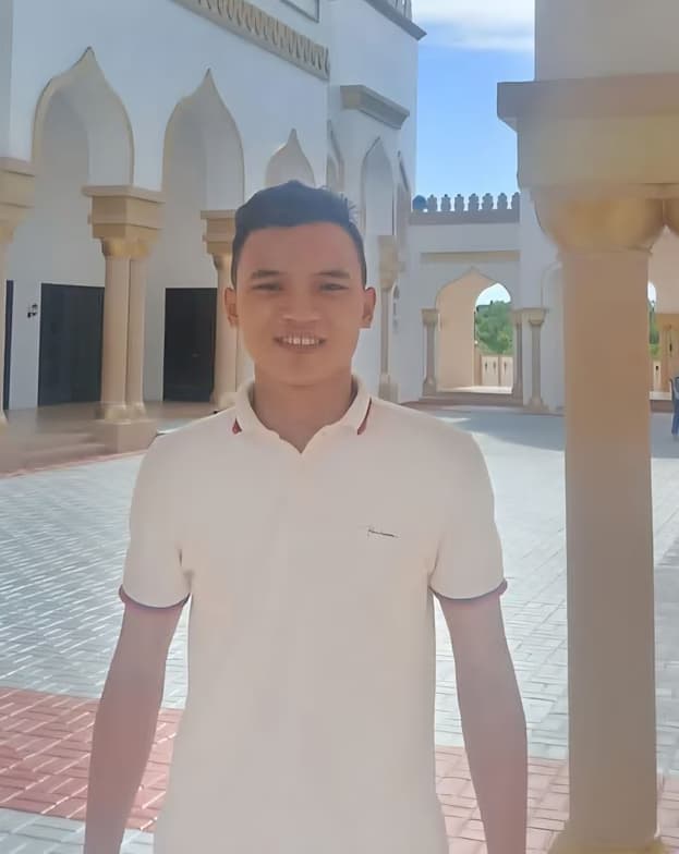 Profile photo of Darson, English tutor at Wiingy 