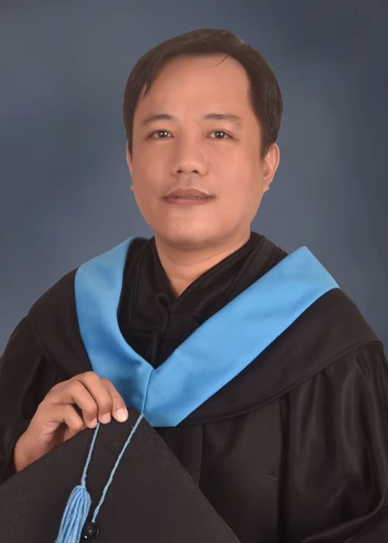 Graduation ceremony photo of Crisden 