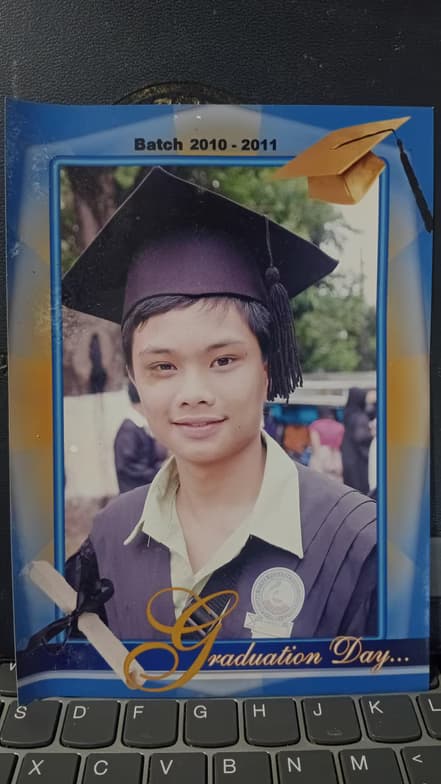 Graduation ceremony photo of Renie Boy 