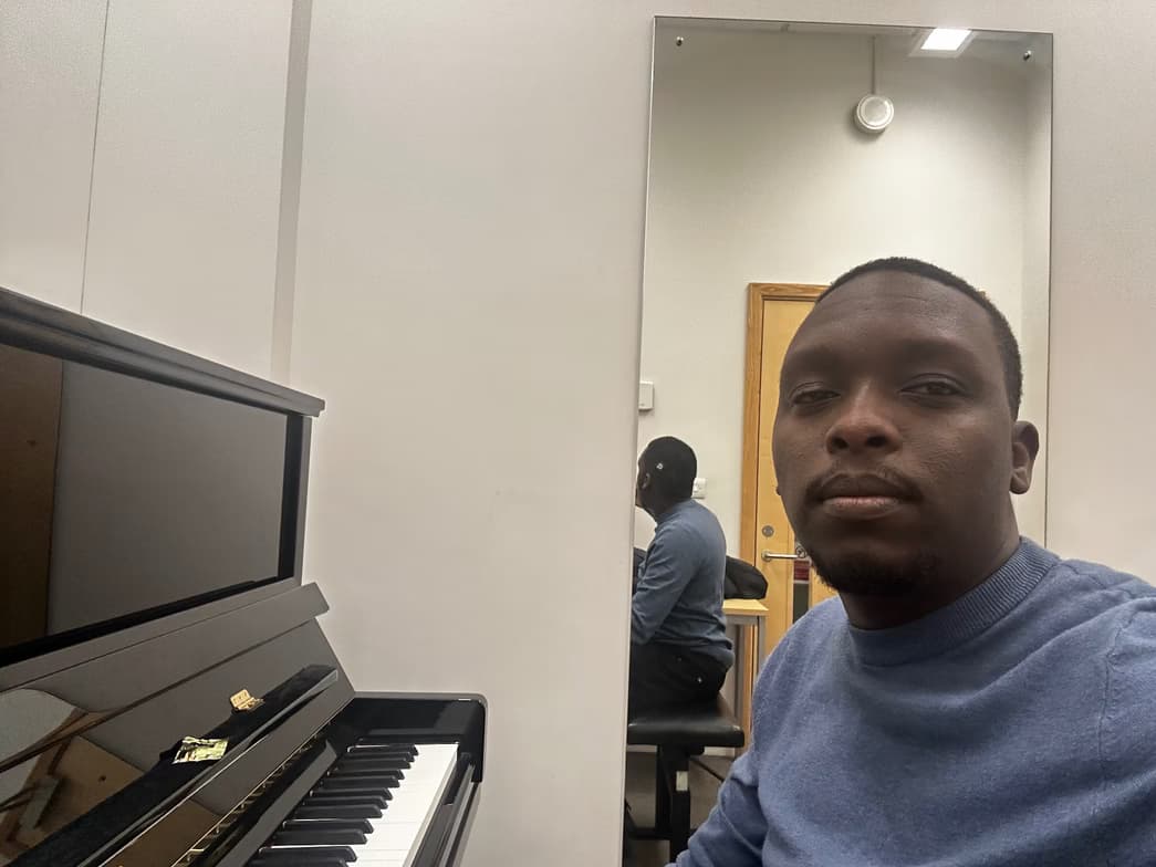 Profile photo of Colin, Piano tutor at Wiingy 