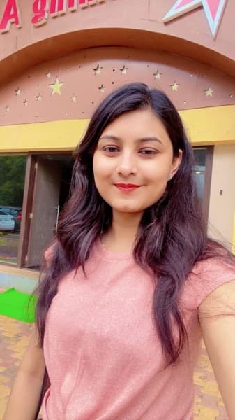 Profile photo of Ritika , Mathematics tutor at Wiingy 