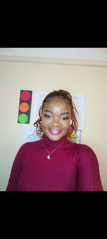 Profile photo of Thobeka , ESL tutor at Wiingy 