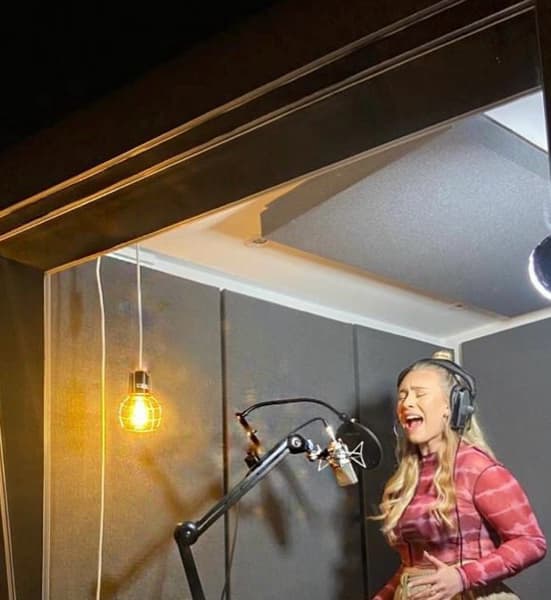 Digital pen-tab teaching notes by India 