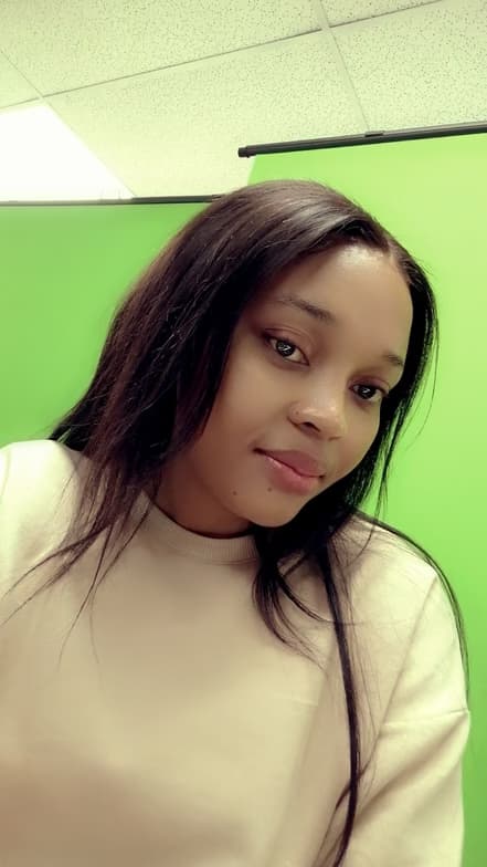 Profile photo of Petunia , Economics tutor at Wiingy 