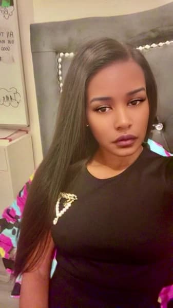 Profile photo of Chontay, Singing tutor at Wiingy 