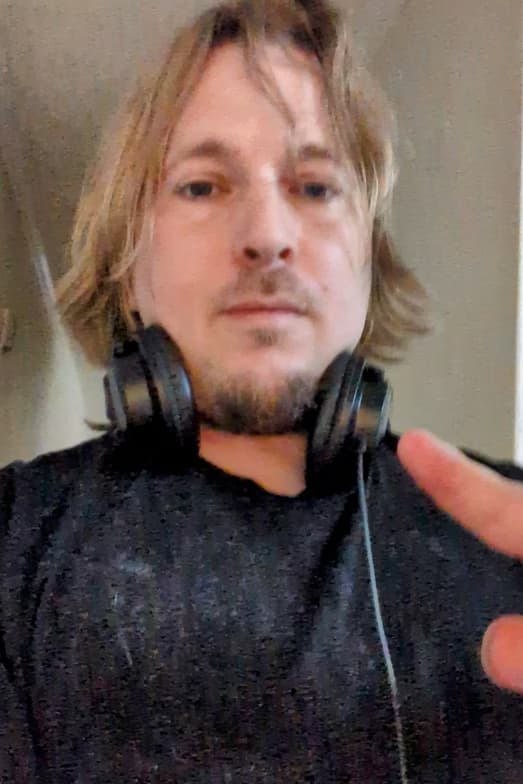 Profile photo of Joseph, Guitar tutor at Wiingy 