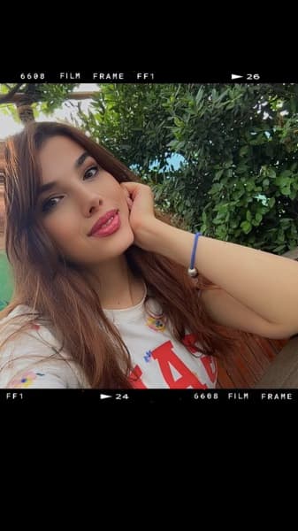 Profile photo of Farah, Piano tutor at Wiingy 