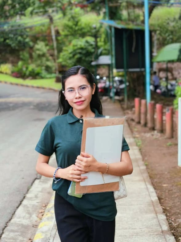 Profile photo of Marlyn , Economics tutor at Wiingy 