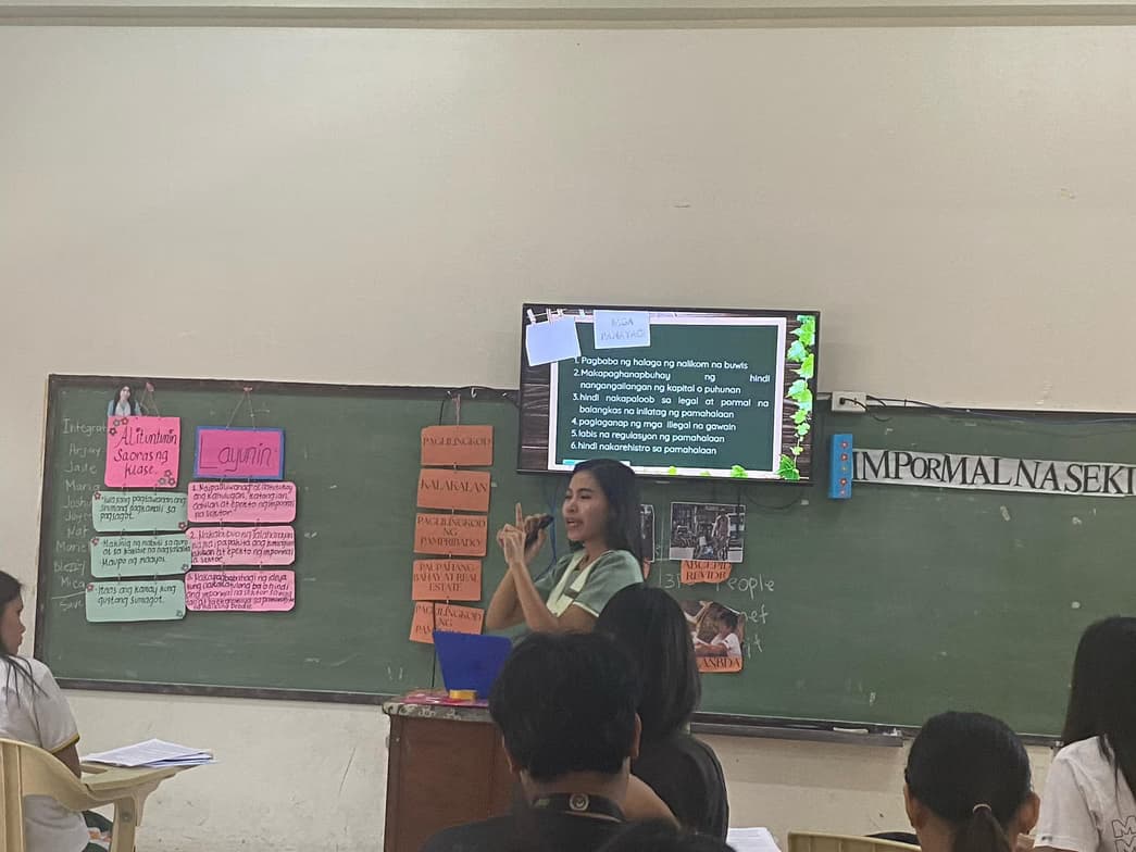 Marlyn  conducting a lesson 