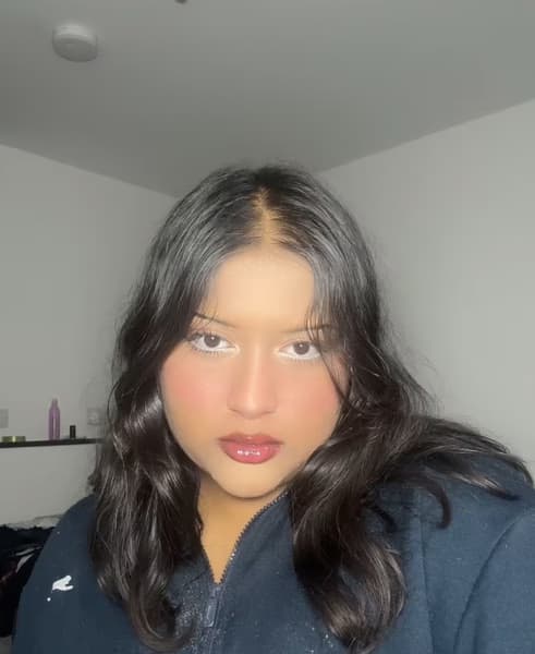 Profile photo of Isabella , Singing tutor at Wiingy 