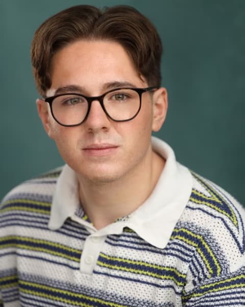 Profile photo of Aaron , Singing tutor at Wiingy 