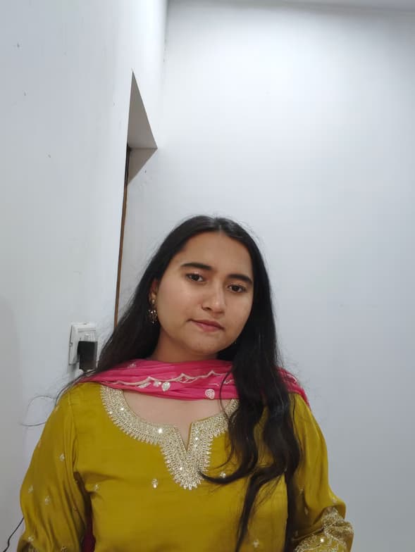 Profile photo of Khushboo , Physics tutor at Wiingy 