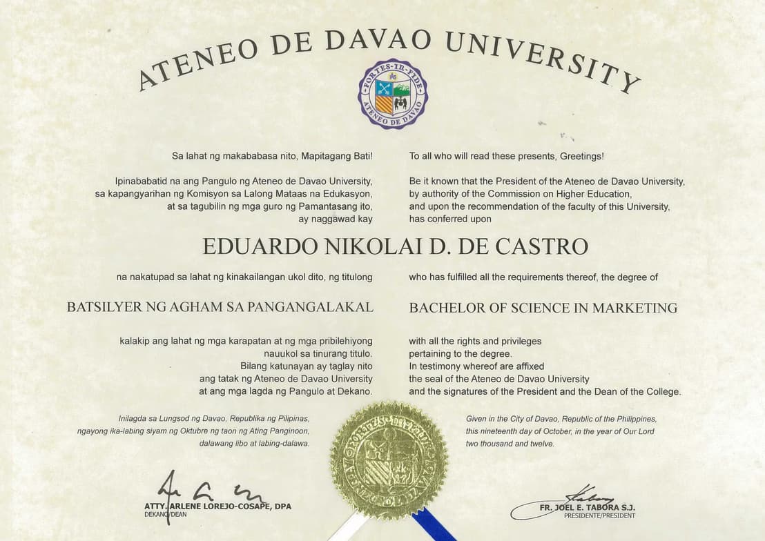 Verified degree or teaching certification of Eduardo Nikolai 