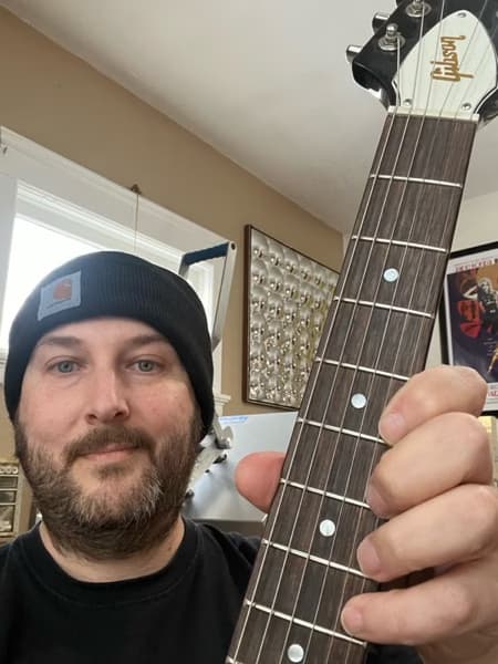 Profile photo of Augustus , Guitar tutor at Wiingy 