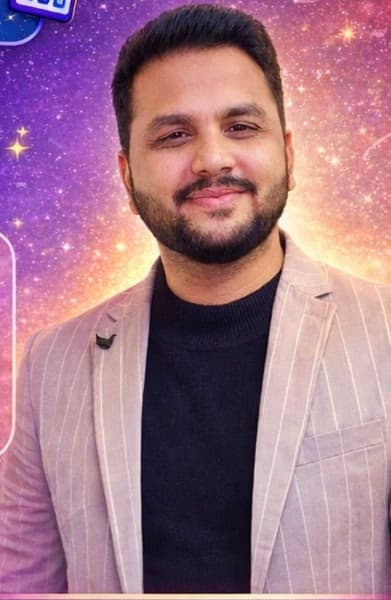 Profile photo of Shashi , Mathematics tutor at Wiingy 