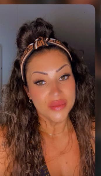 Profile photo of Katryna, Singing tutor at Wiingy 