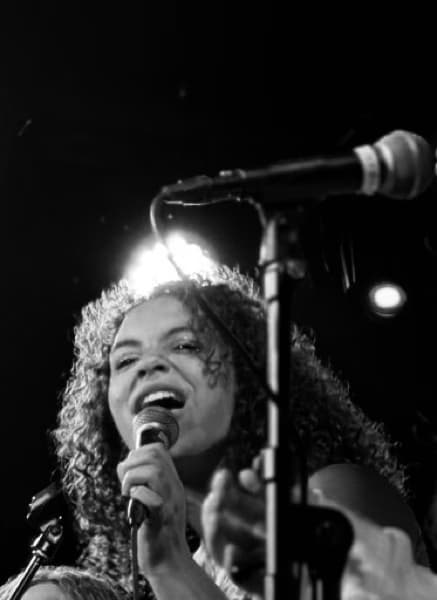 Profile photo of Isabella , Singing tutor at Wiingy 