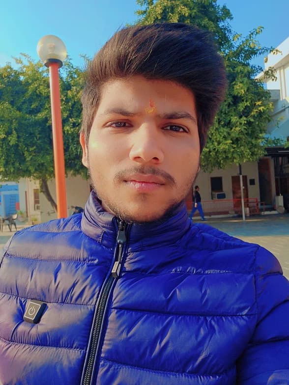 Profile photo of Ishu , Mathematics tutor at Wiingy 