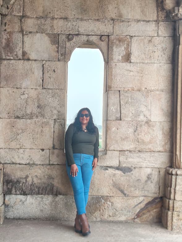 Travel snapshot of Heena during a trip 