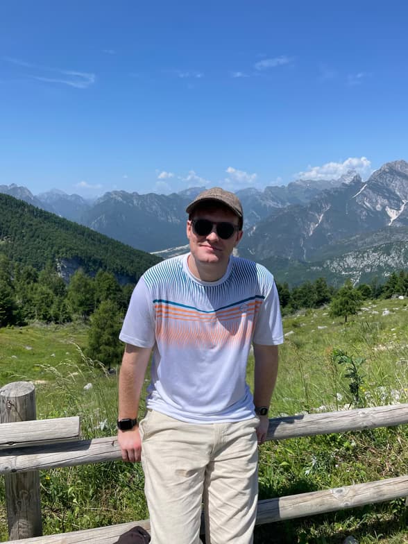 Travel snapshot of Tom during a trip 