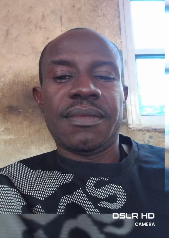 Profile photo of Azubuike , Economics tutor at Wiingy 