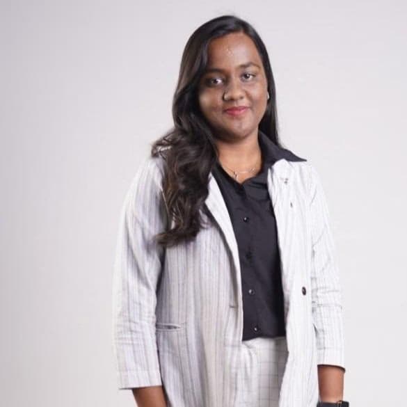 Profile photo of Shiney, Mathematics tutor at Wiingy 