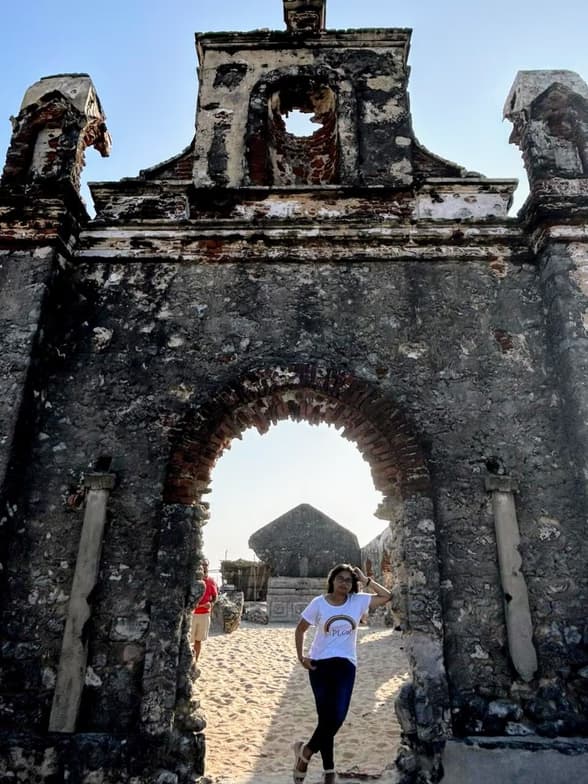 Travel snapshot of Aishwarya  during a trip 