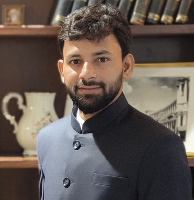 Profile photo of Ravi Kumar , Engineering tutor at Wiingy 