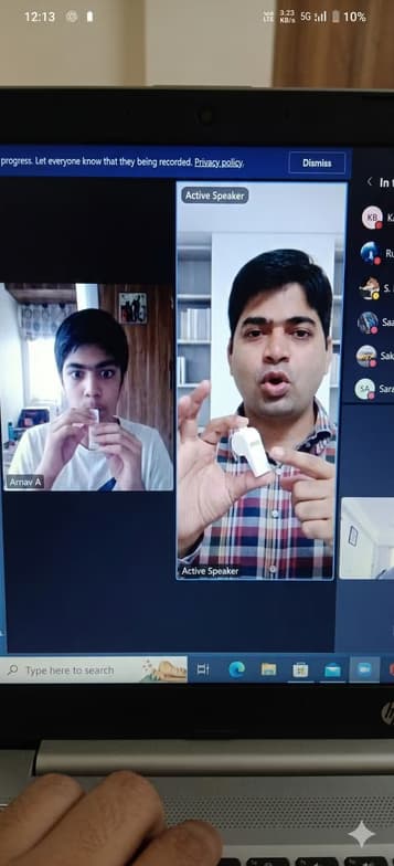 Vasu Venkatesh conducting a lesson 