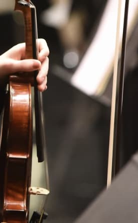 Jessie conducting a lesson 