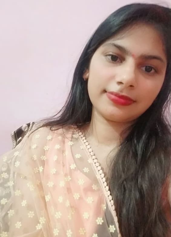 Profile photo of Nishu, Chemistry tutor at Wiingy 