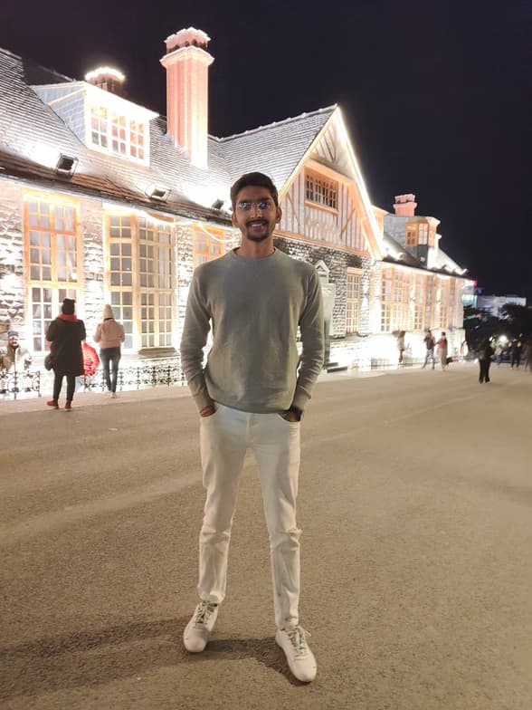 Profile photo of Rishank, Chemistry tutor at Wiingy 