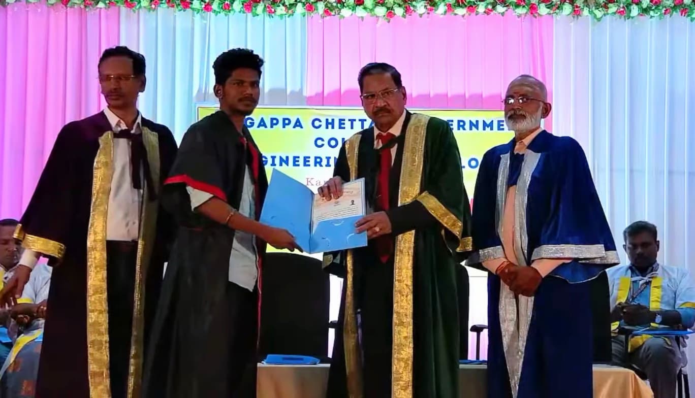 Graduation ceremony photo of Aanantha Kumar  