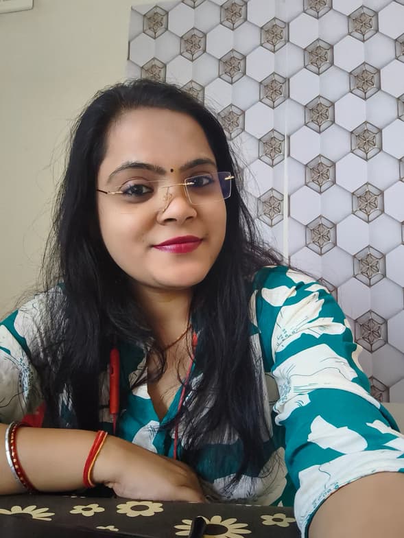 Profile photo of Puja, Economics tutor at Wiingy 