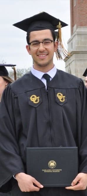 Graduation ceremony photo of Yeriko 