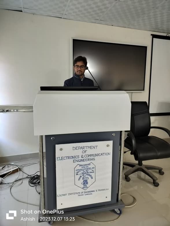 Profile photo of Mr.govind, Physics tutor at Wiingy 